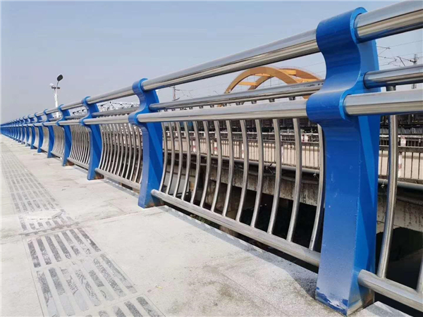 郴州304不锈钢复合管护栏的生产工艺揭秘
